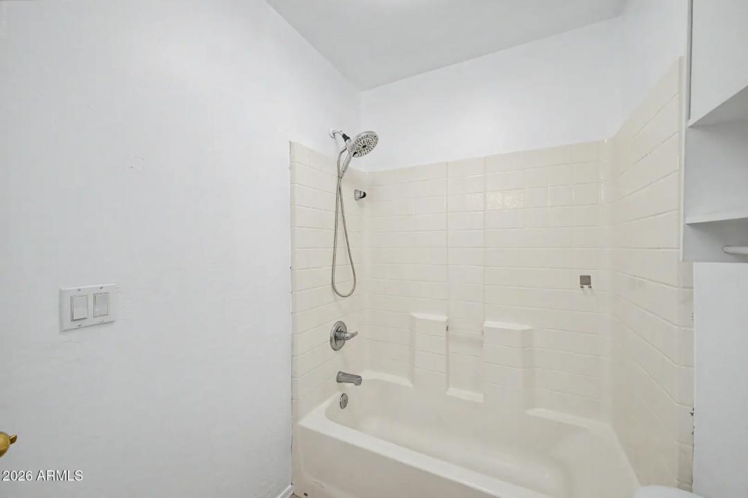 Real Estate Picture 32