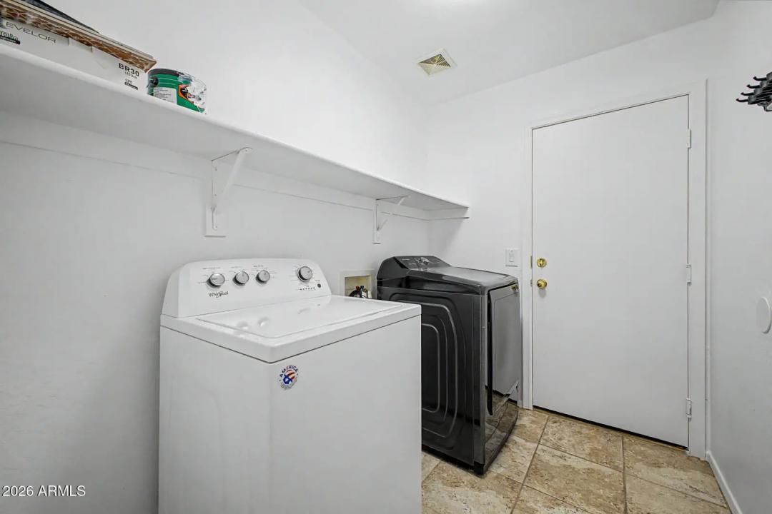 Real Estate Picture 36