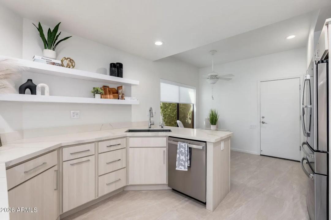 Real Estate Picture 10