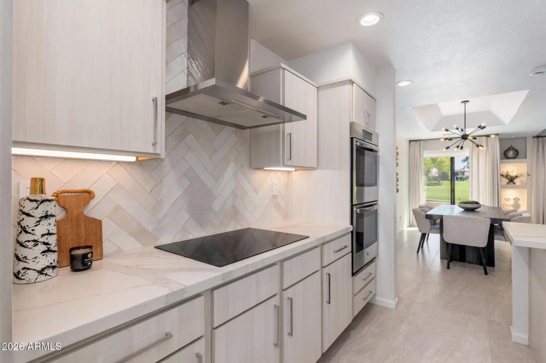 Real Estate Picture 8