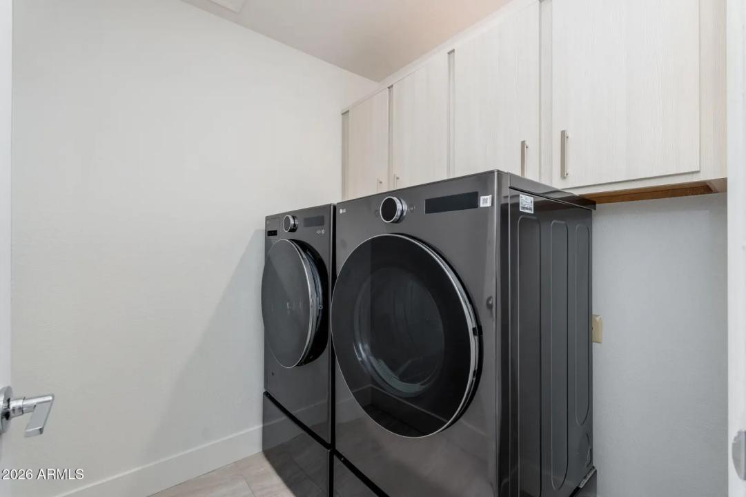 Real Estate Picture 25