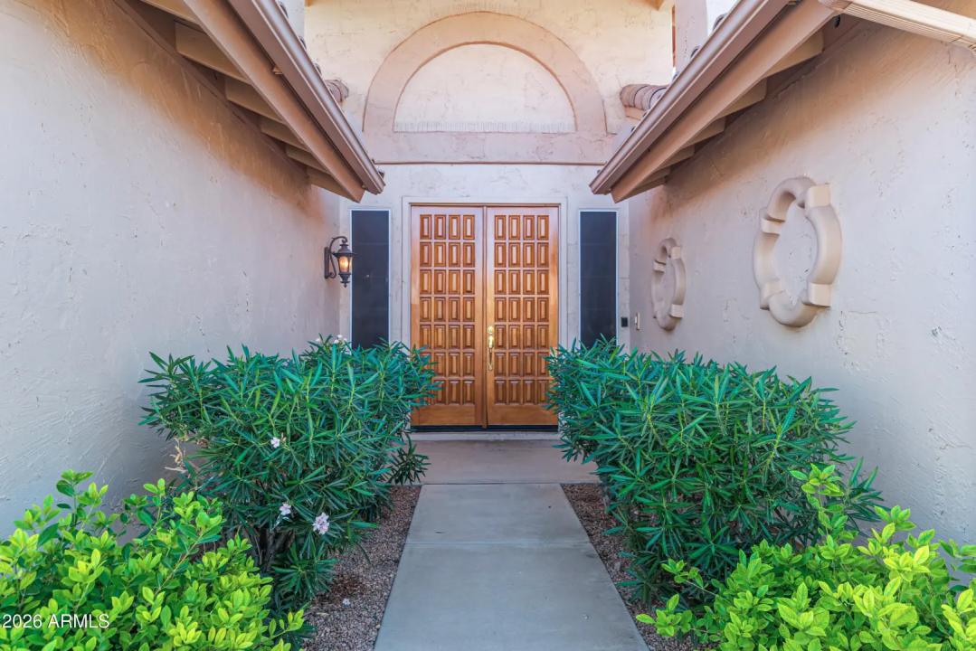 Real Estate Picture 9
