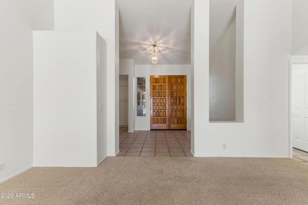 Real Estate Picture 11