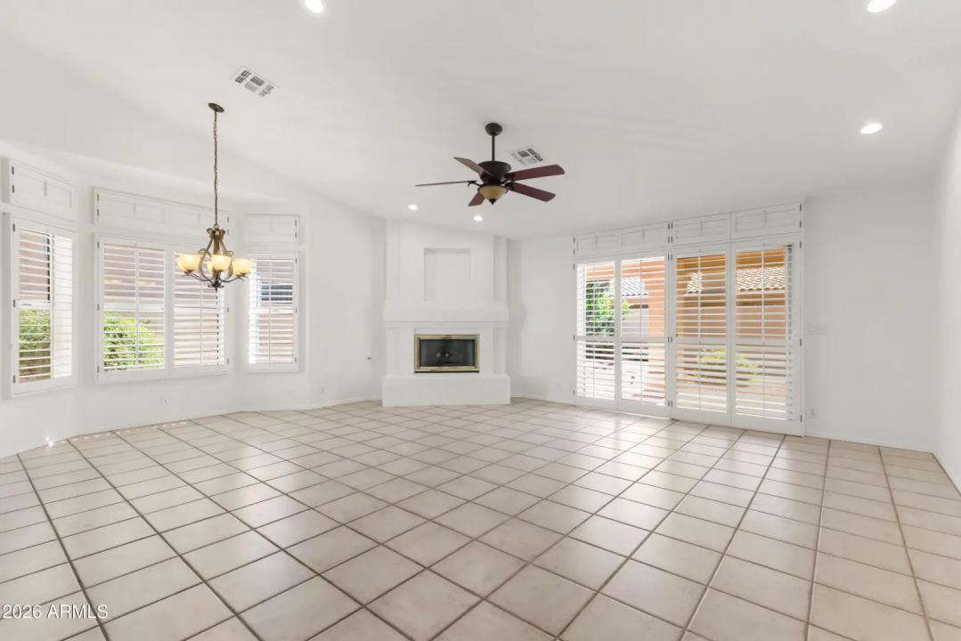 Real Estate Picture 19
