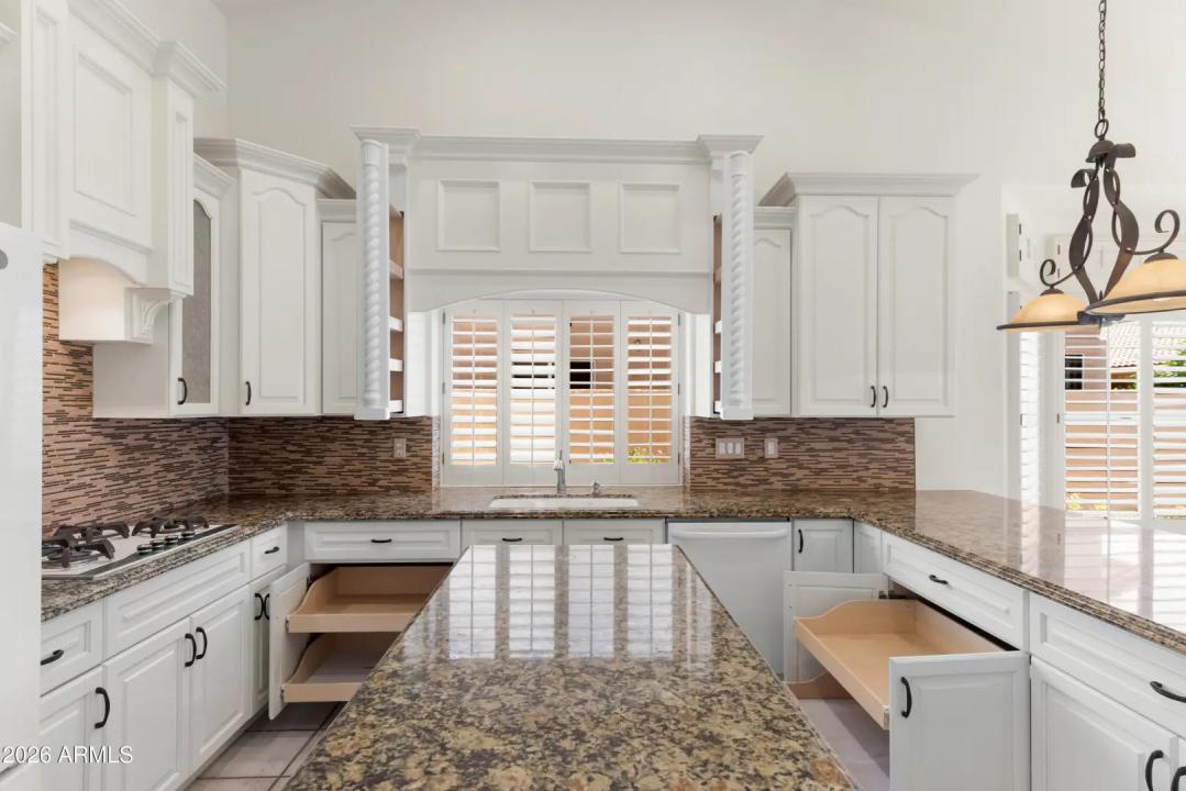 Real Estate Picture 28