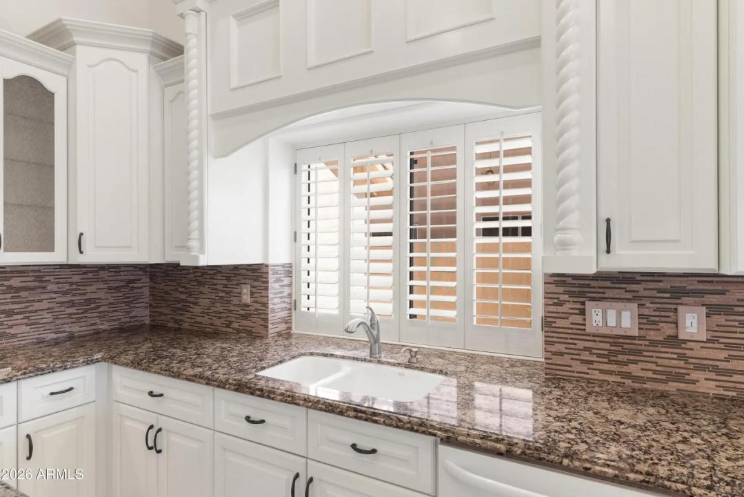 Real Estate Picture 29