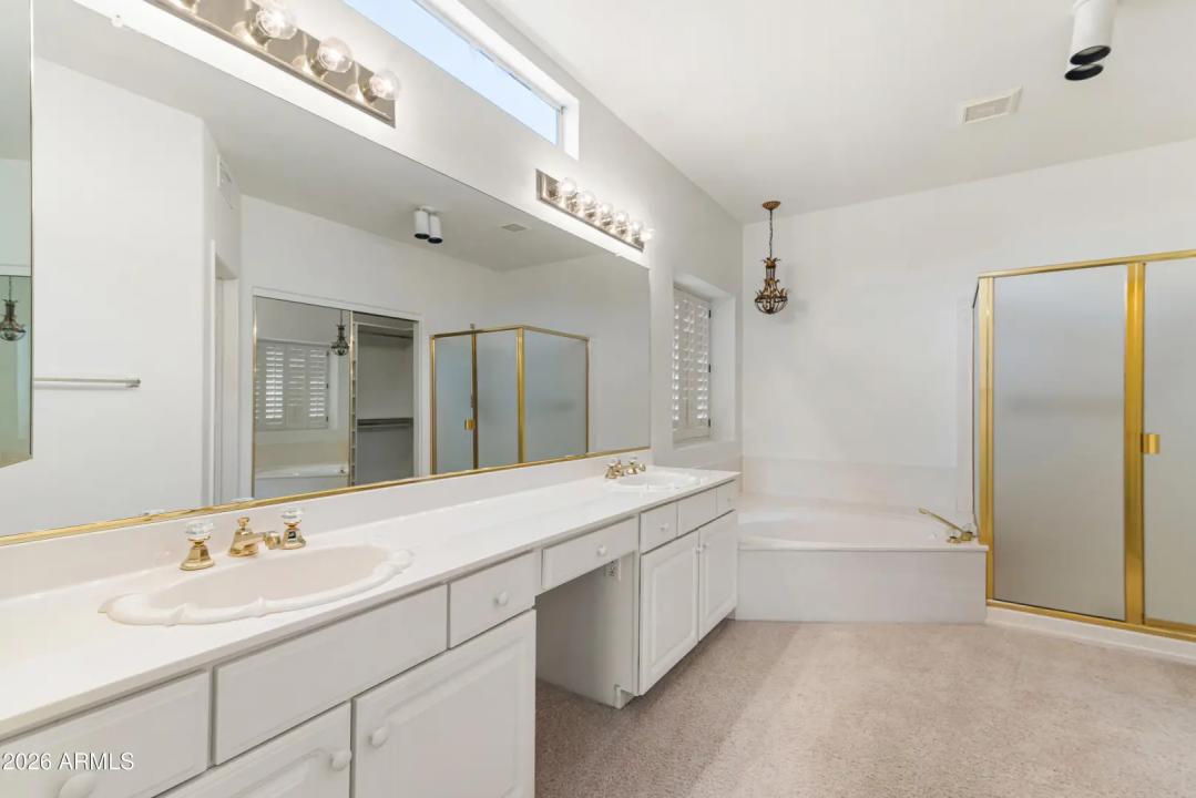 Real Estate Picture 34