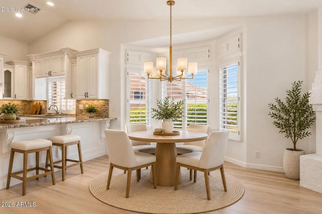 Real Estate Picture 24