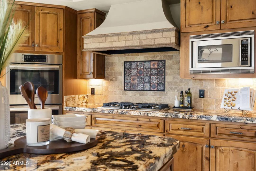 Real Estate Picture 16
