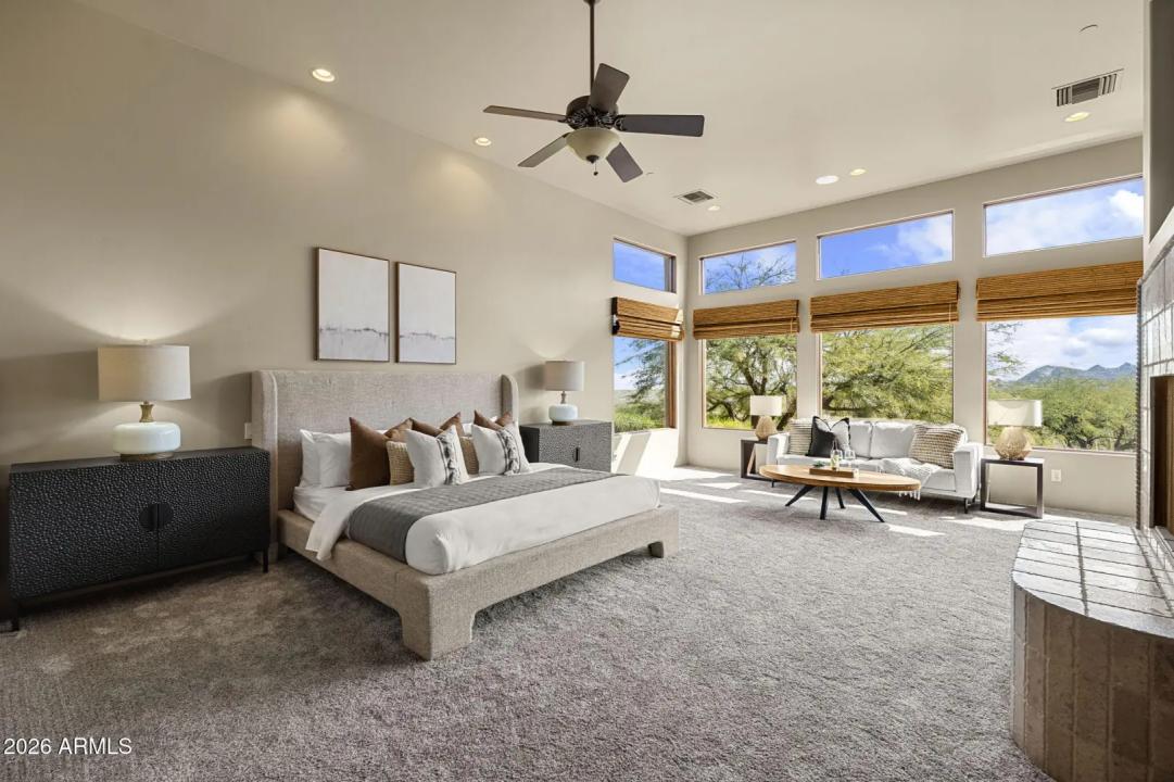 Real Estate Picture 18