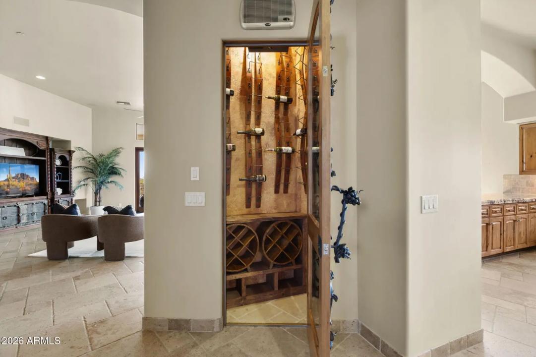 Real Estate Picture 27
