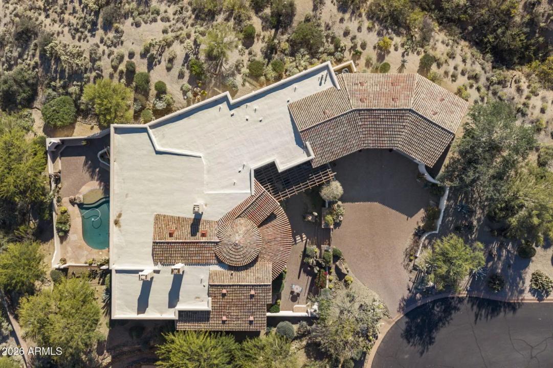Real Estate Picture 37