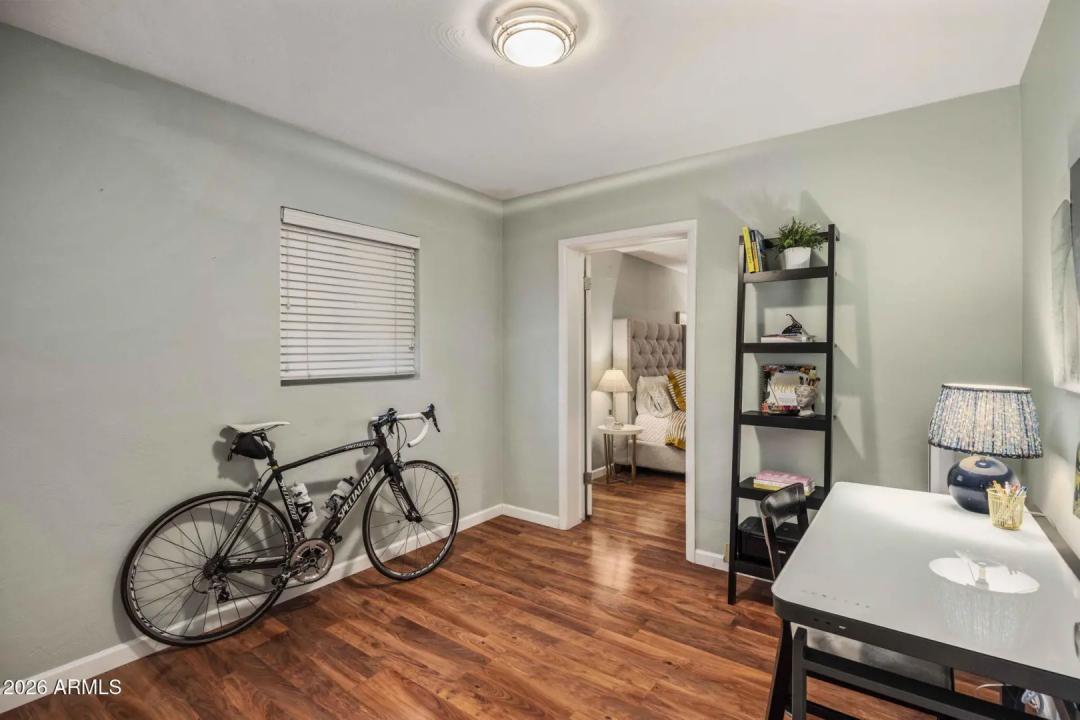 Real Estate Picture 15
