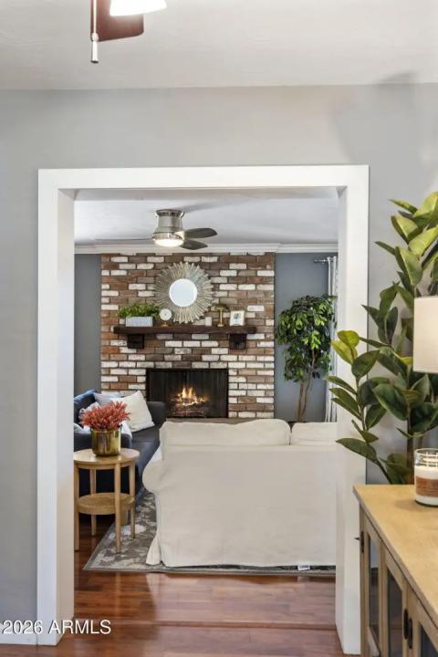 Real Estate Picture 8