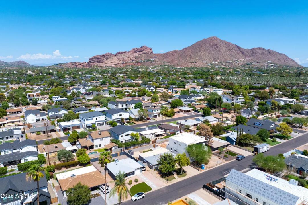 Real Estate Picture 22