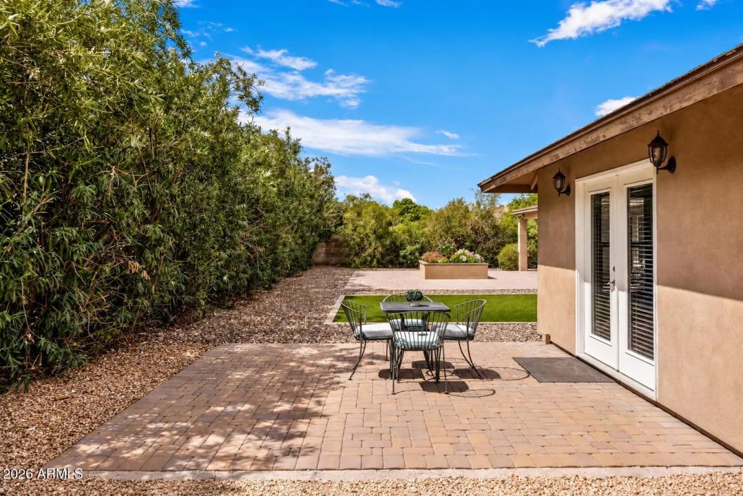 Real Estate Picture 30