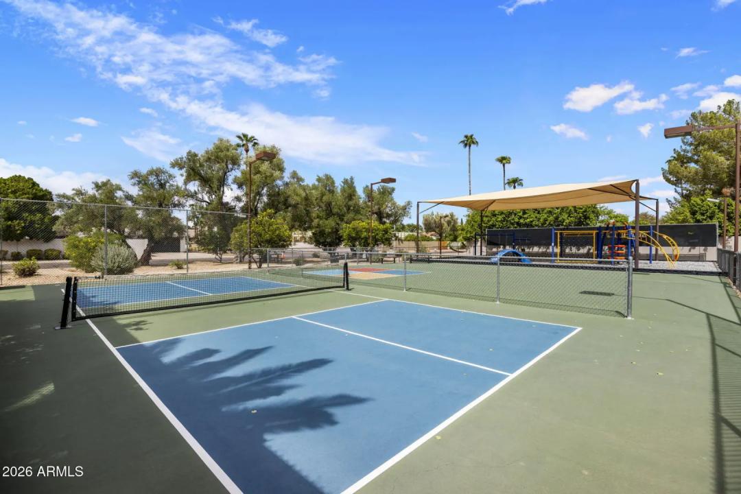 Real Estate Picture 25