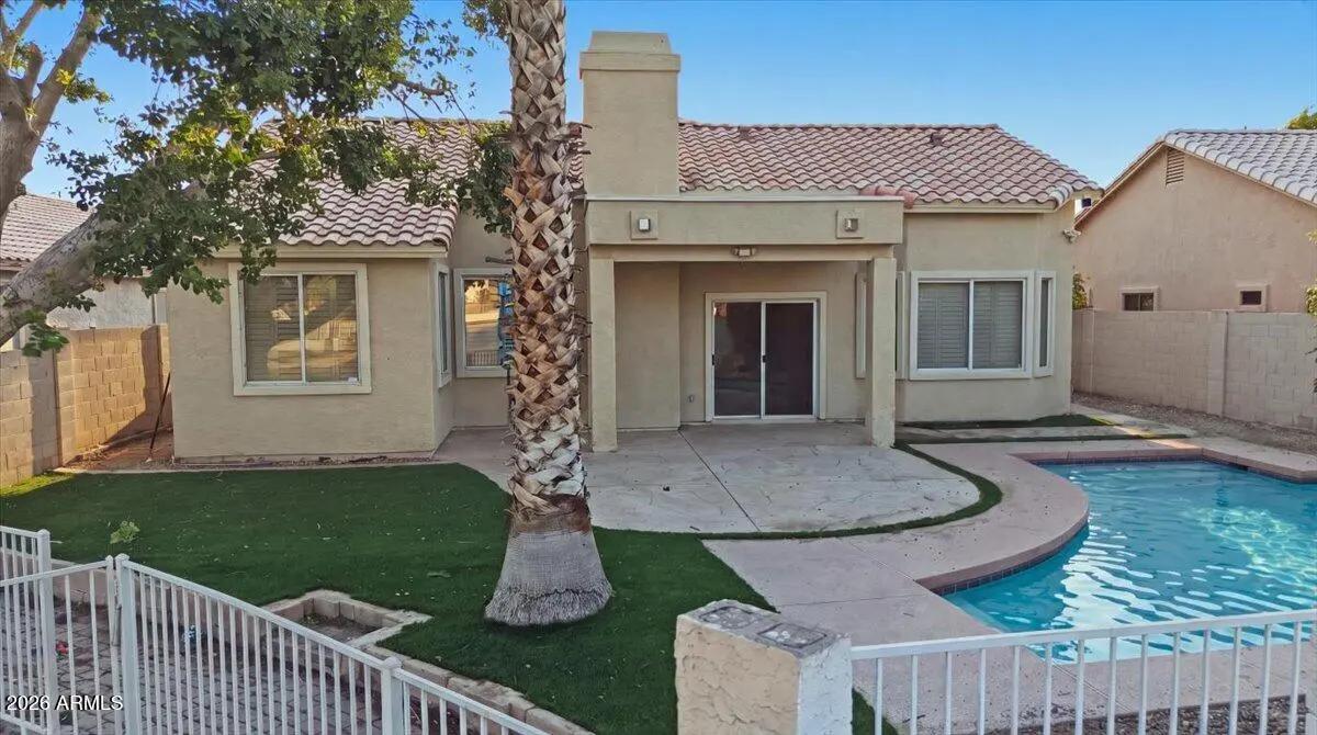 Real Estate Picture 7