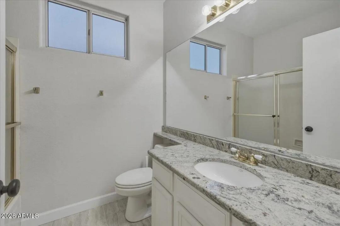 Real Estate Picture 30