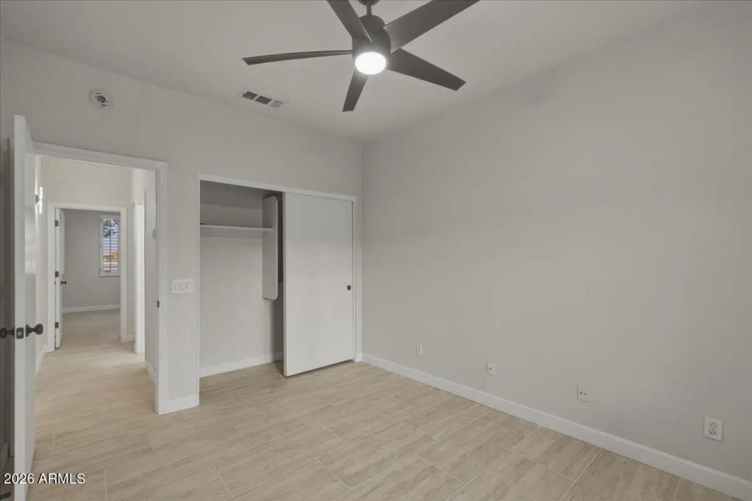 Real Estate Picture 23