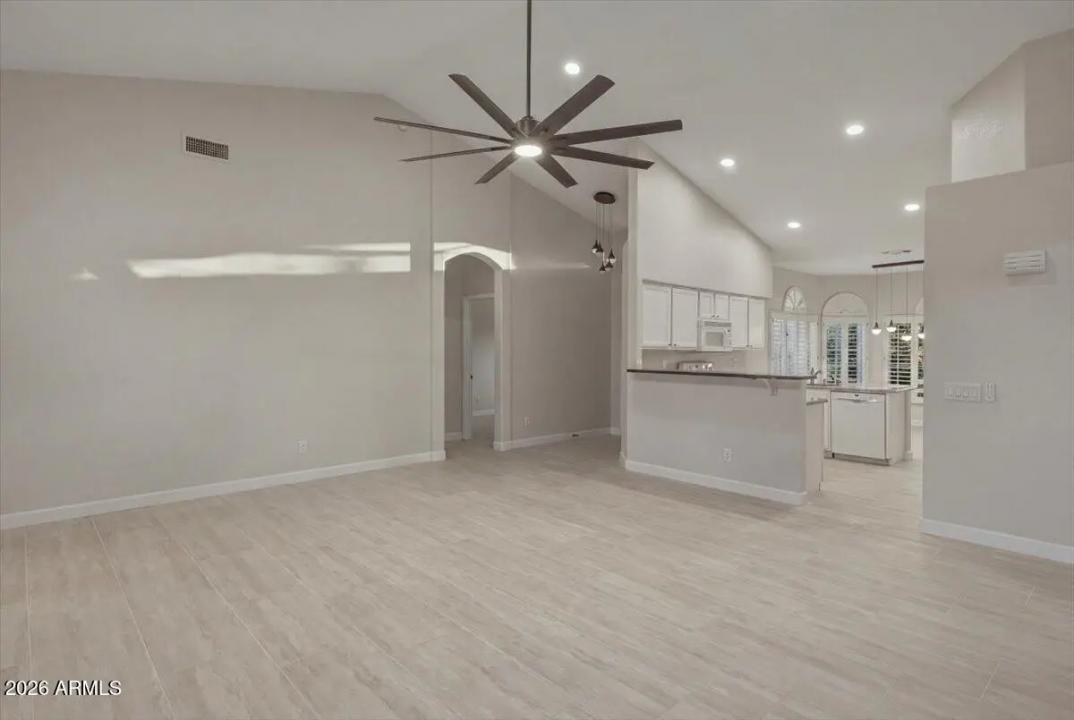 Real Estate Picture 20