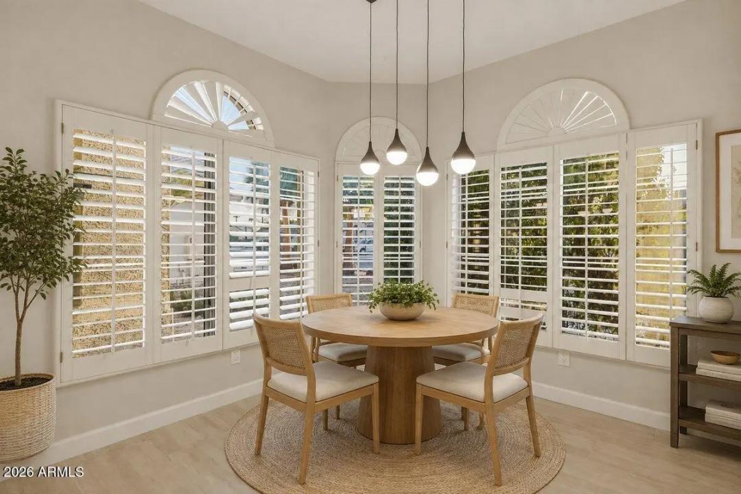 Real Estate Picture 10