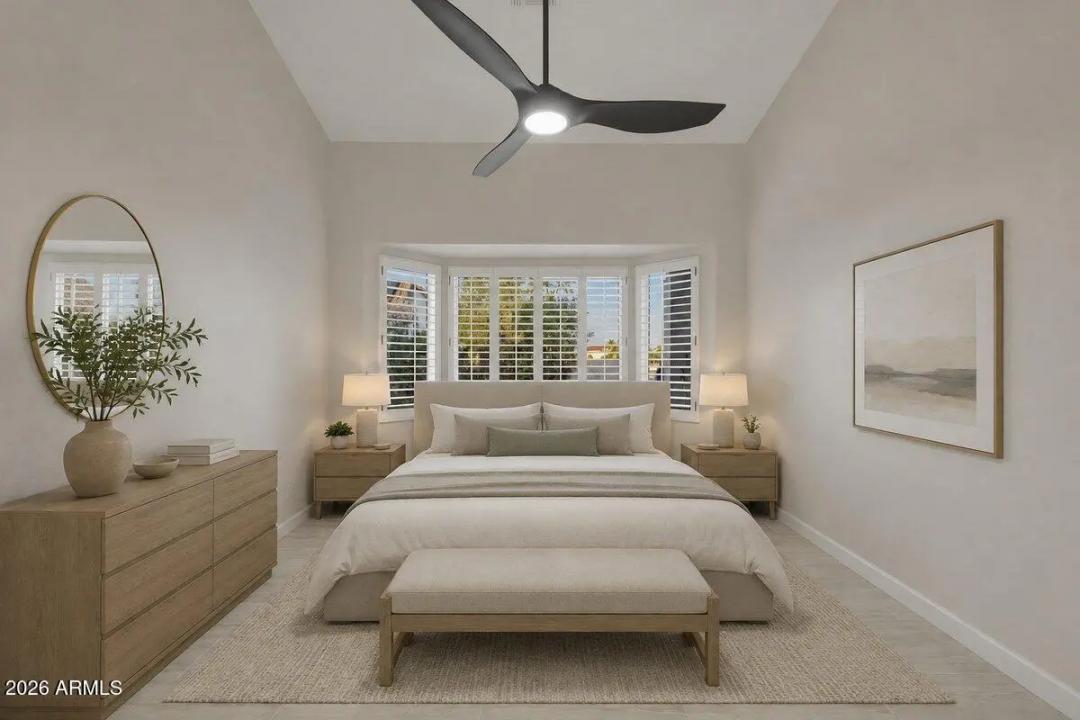 Real Estate Picture 11