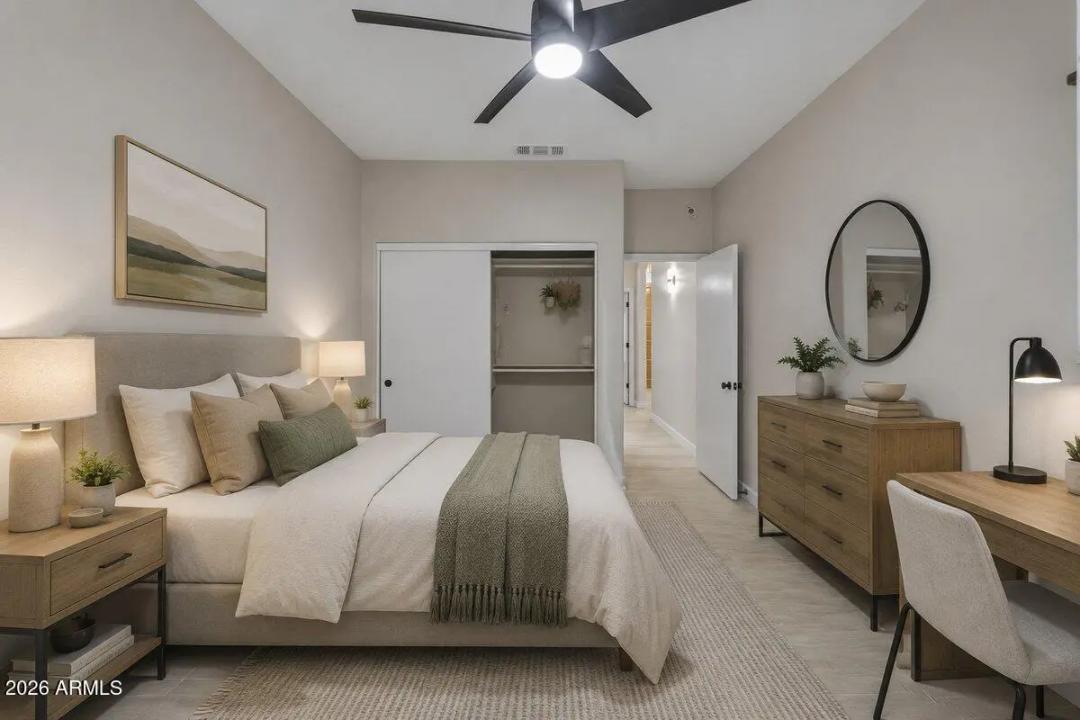 Real Estate Picture 12