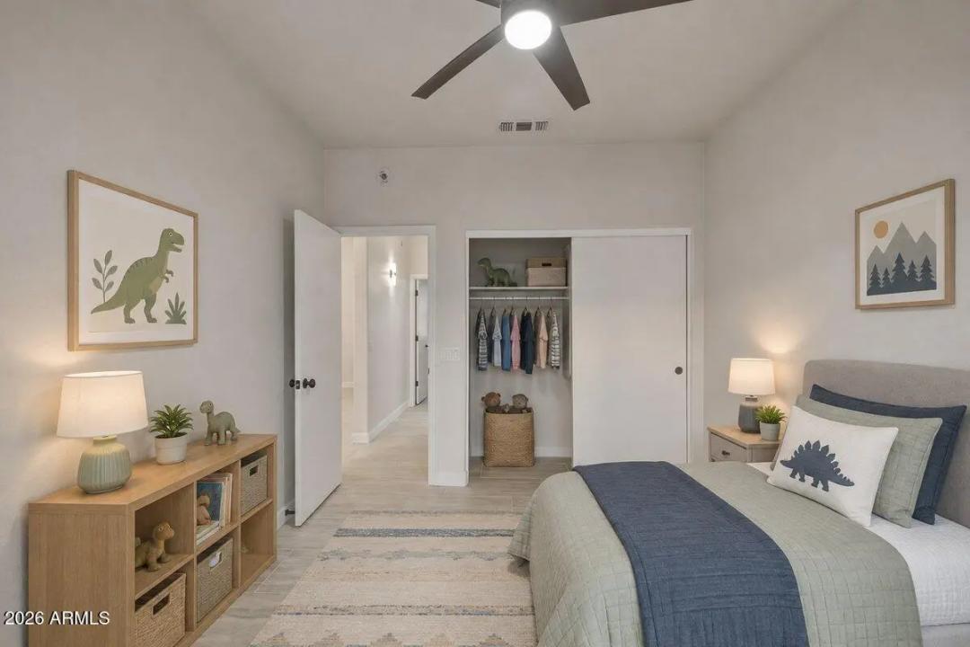 Real Estate Picture 13