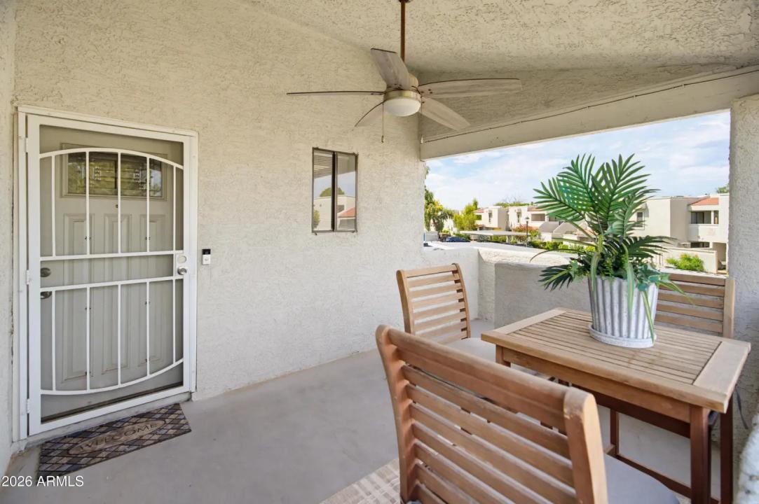 Real Estate Picture 23