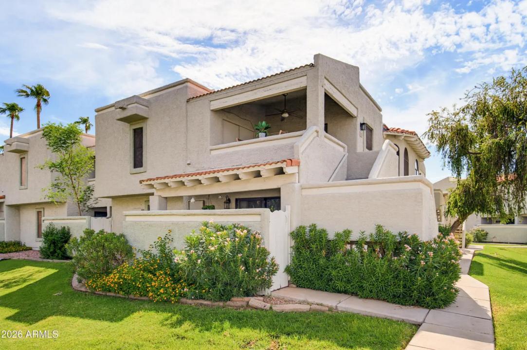 Real Estate Picture 1