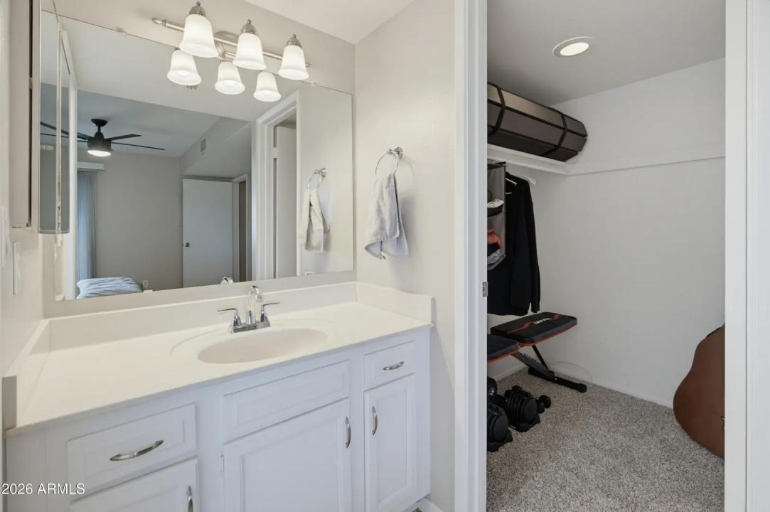 Real Estate Picture 15