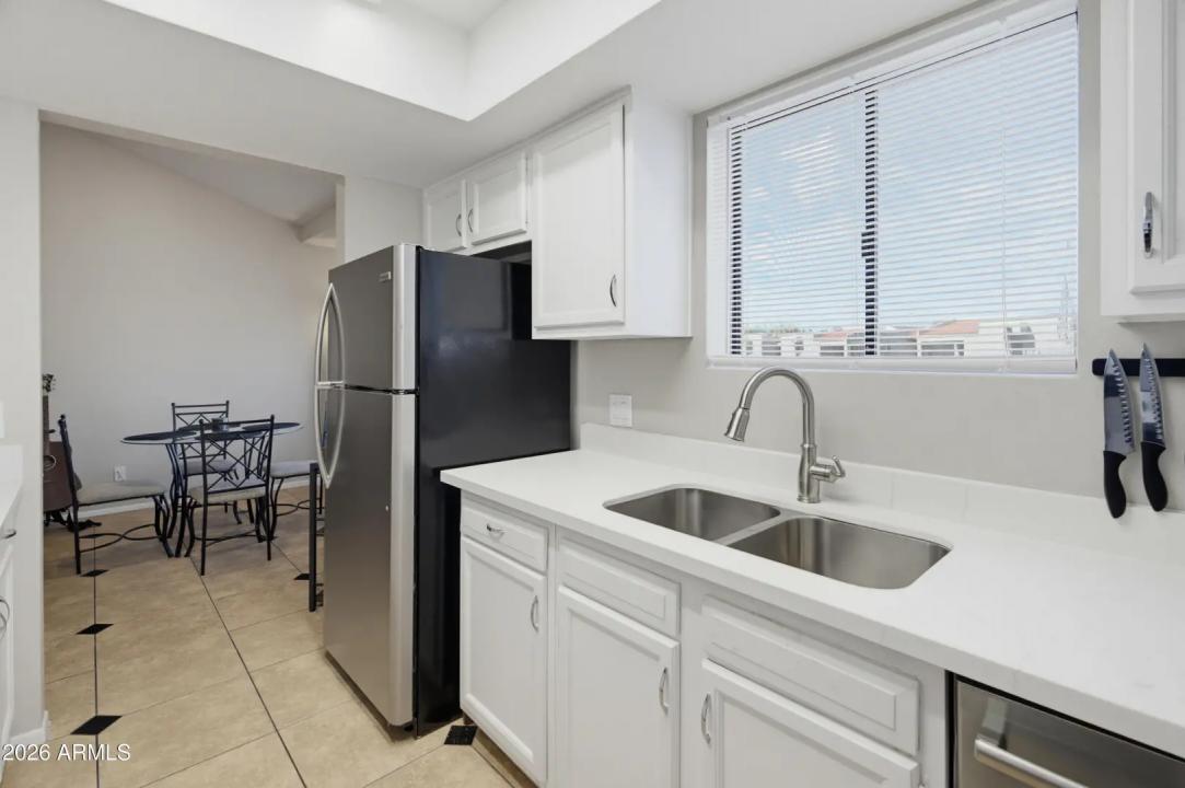 Real Estate Picture 17