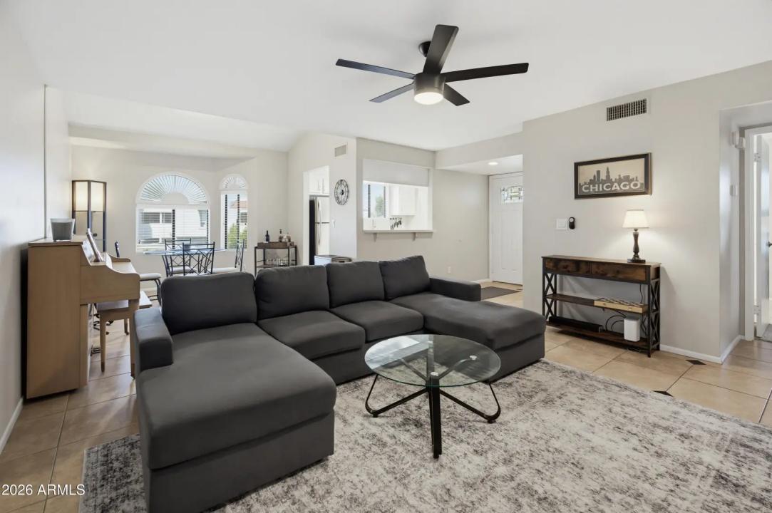 Real Estate Picture 6