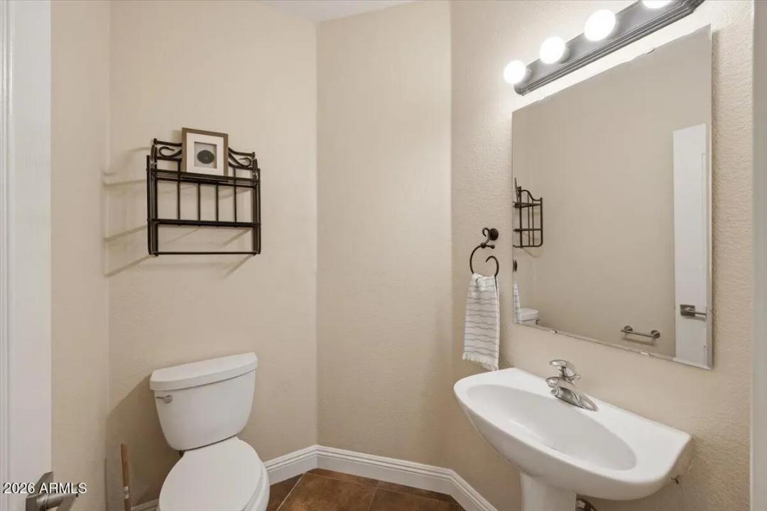 Real Estate Picture 17