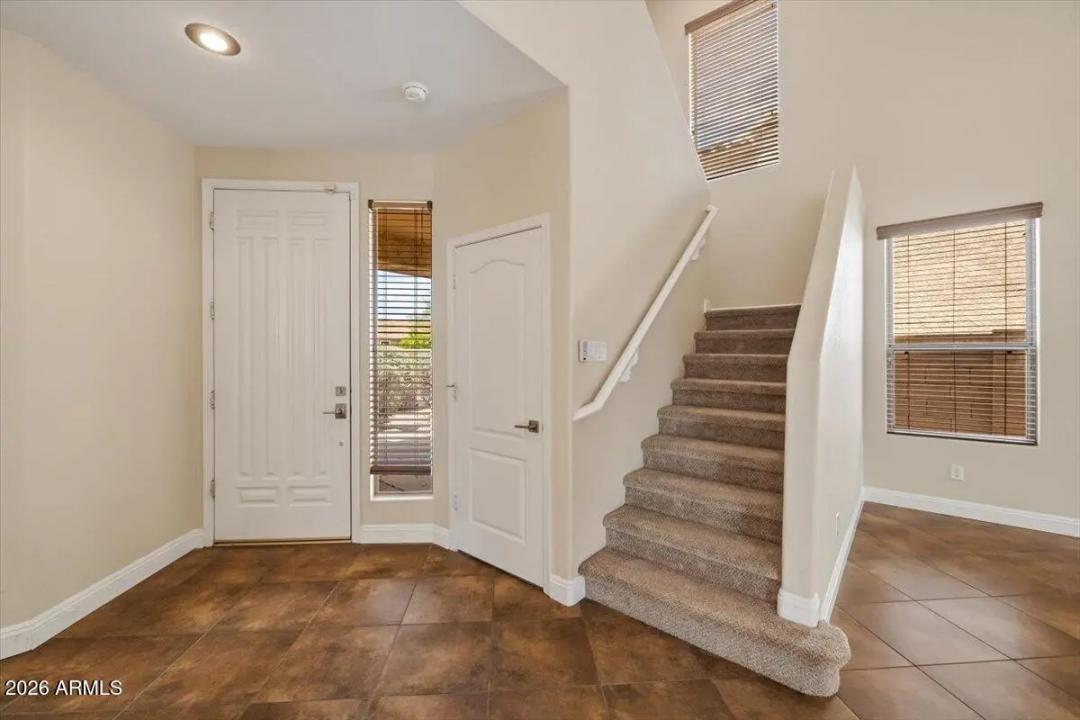 Real Estate Picture 20