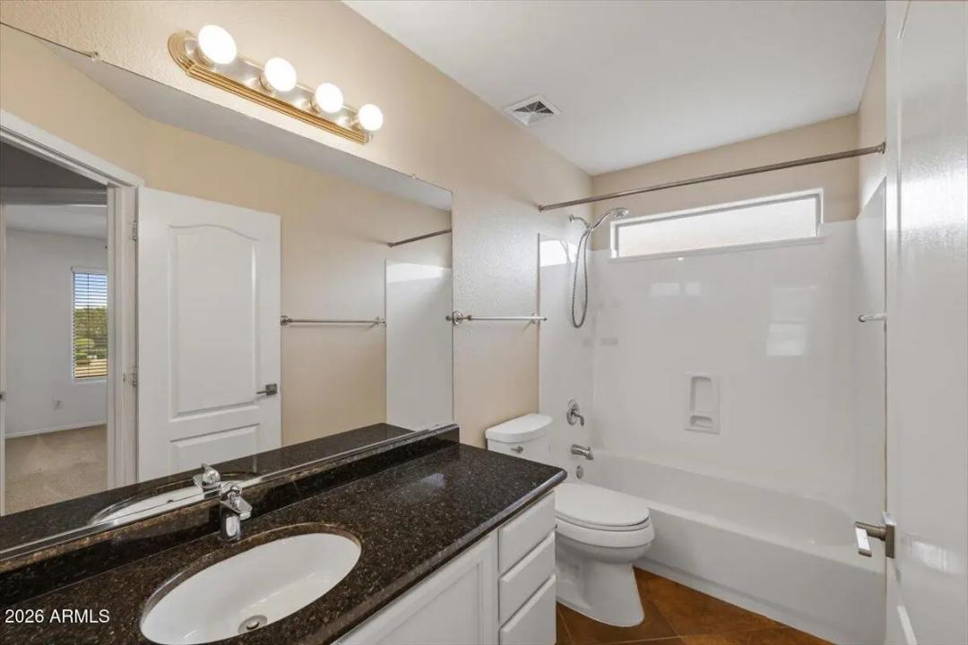 Real Estate Picture 26