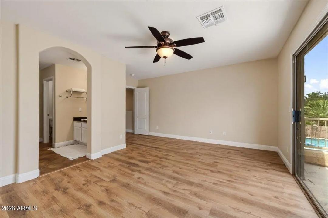 Real Estate Picture 28
