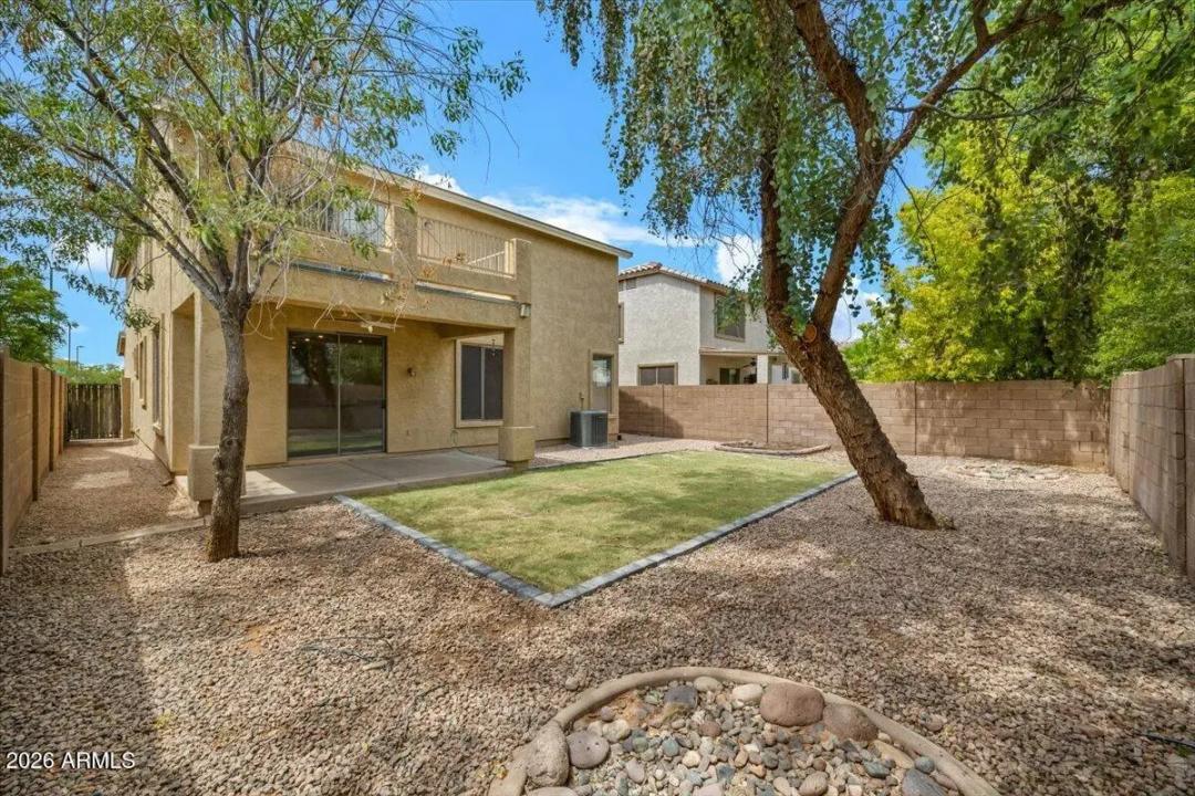 Real Estate Picture 37