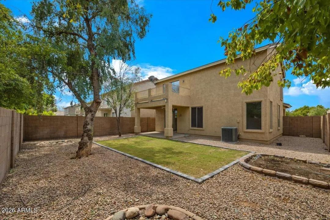 Real Estate Picture 38
