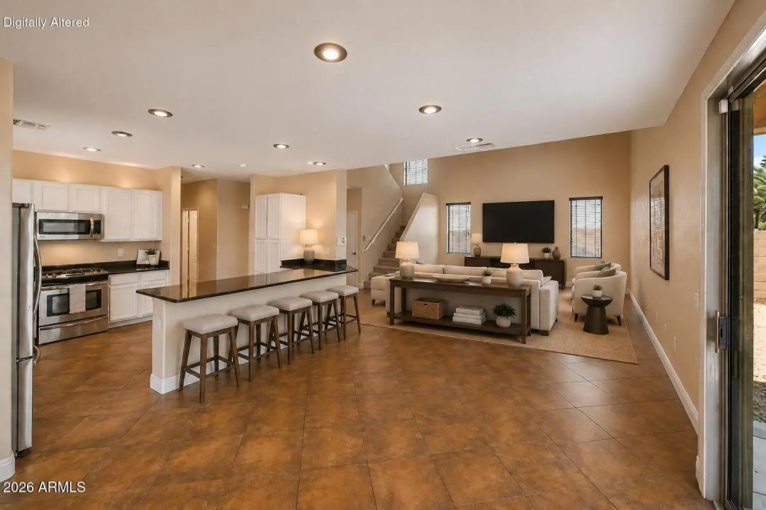 Real Estate Picture 15