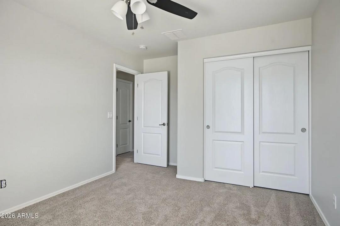 Real Estate Picture 22