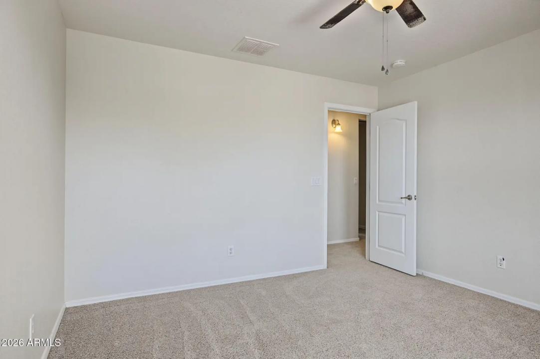 Real Estate Picture 25