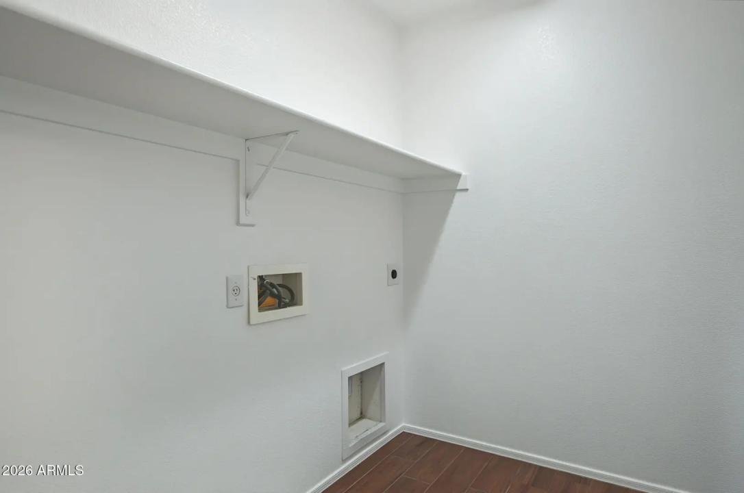 Real Estate Picture 26