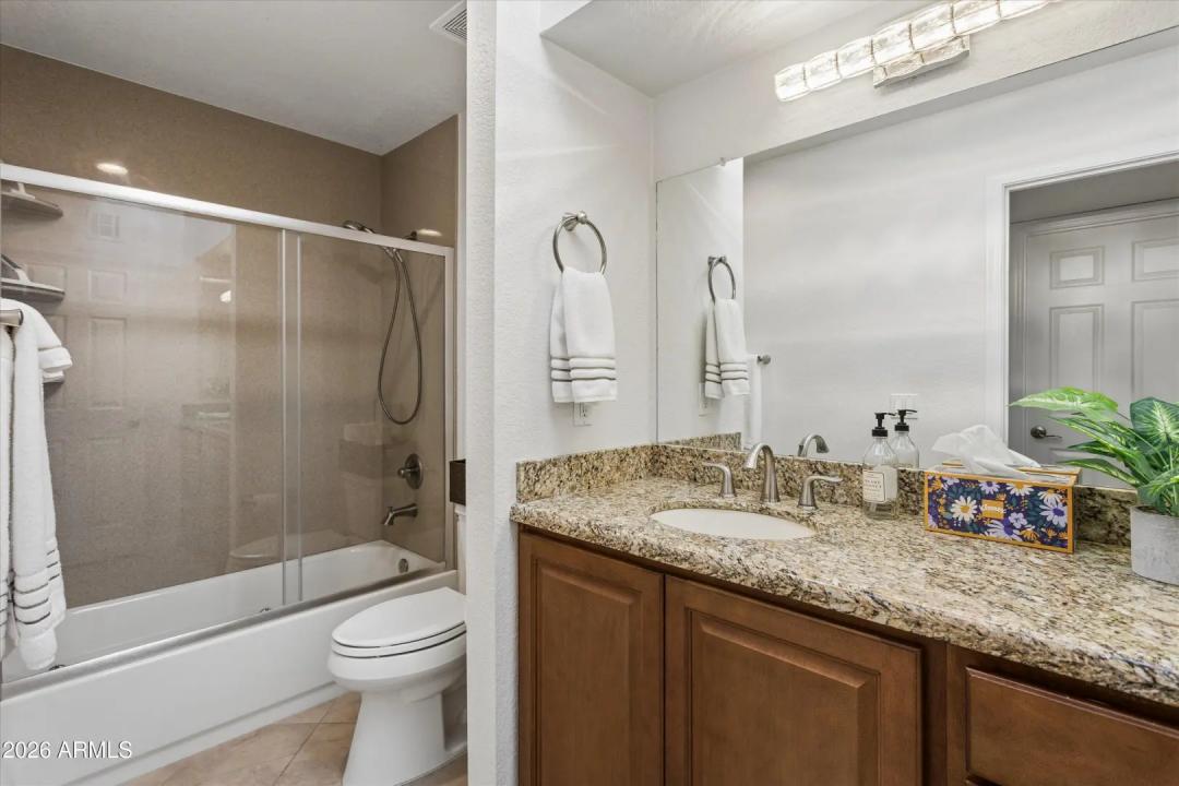 Real Estate Picture 19