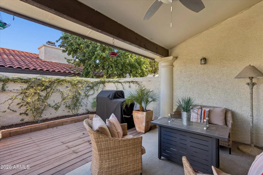 Real Estate Picture 25