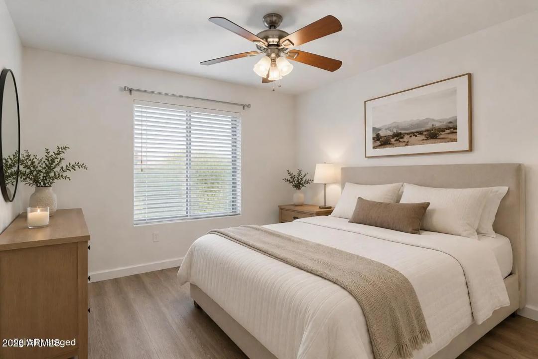 Real Estate Picture 22
