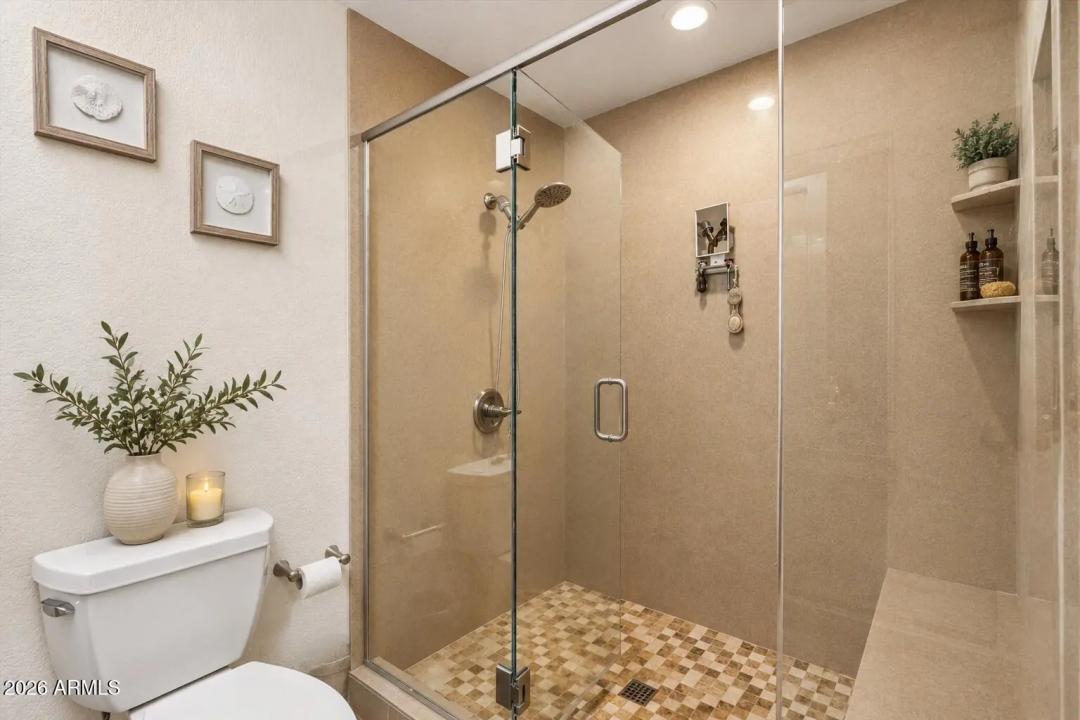 Real Estate Picture 20