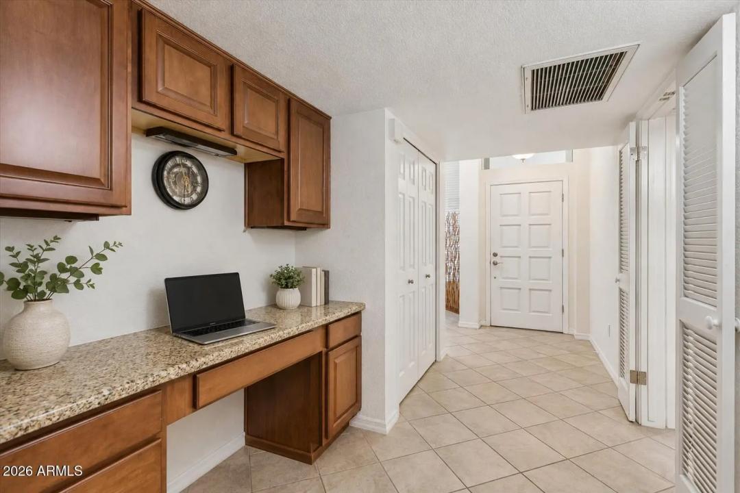Real Estate Picture 16