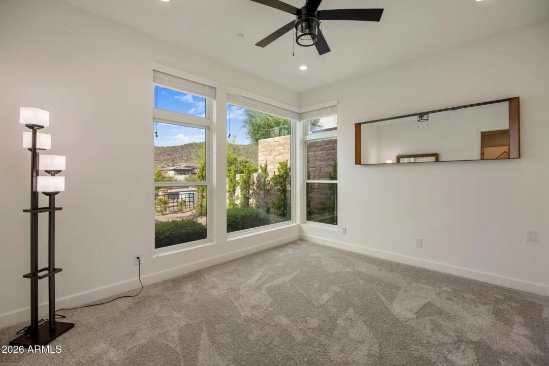 Real Estate Picture 24